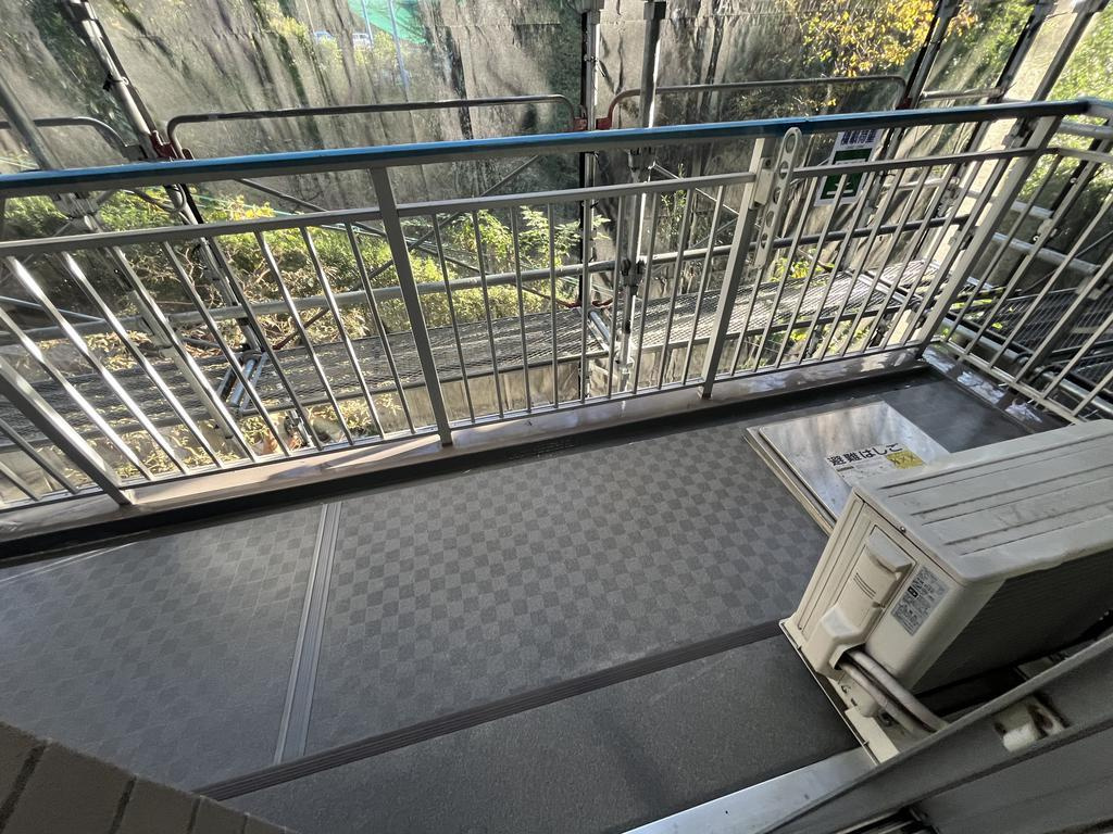川崎市多摩区東三田２丁目の賃貸マンションのバルコニー