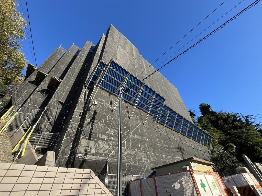 川崎市多摩区東三田２丁目の賃貸マンションの外観