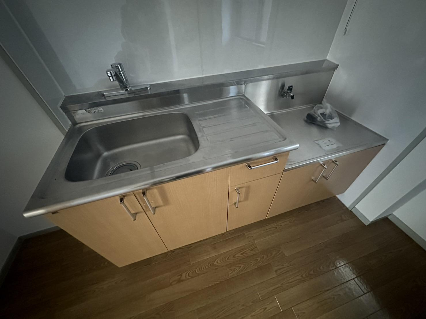 川崎市多摩区東生田１丁目の賃貸マンションのキッチン