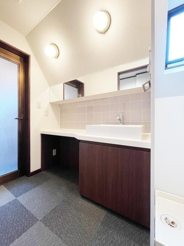 T-CROSS中目黒の洗面所