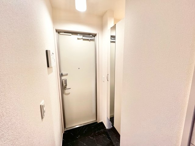テラスガーデンの玄関|※別部屋参考写真