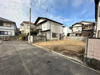 【前面道路含む現地写真】