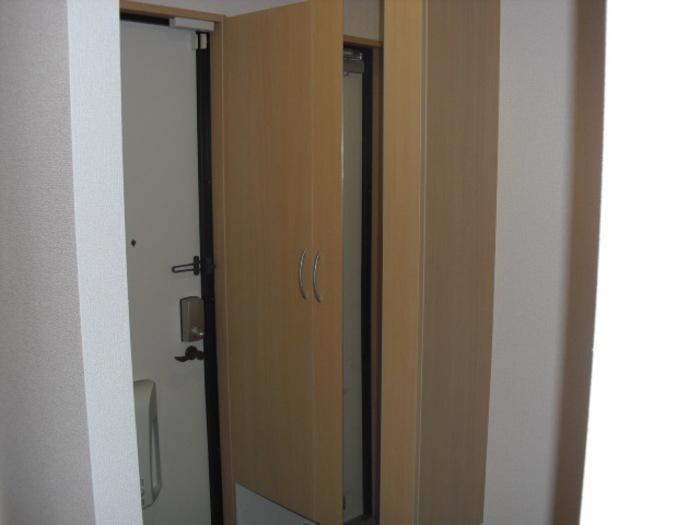 Cerejeira（セレシェイラ） Bの玄関|シューズボックス