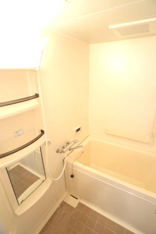 サン・フォーレストの浴室