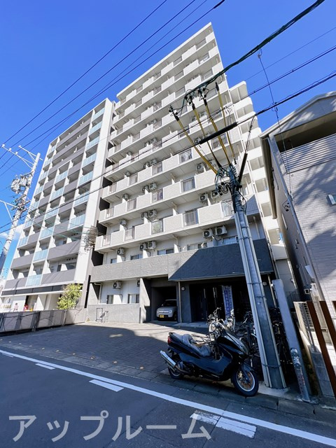 プラウランド小牧の外観