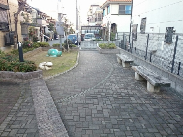 【駐車場】 | フローラ志紀　Ａ棟
