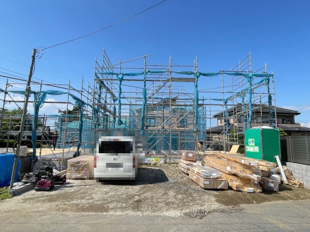 藤岡市下栗須（全4棟）4号棟の前面道路含む現地写真