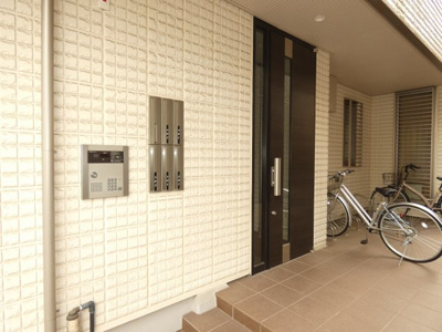 【エントランス】