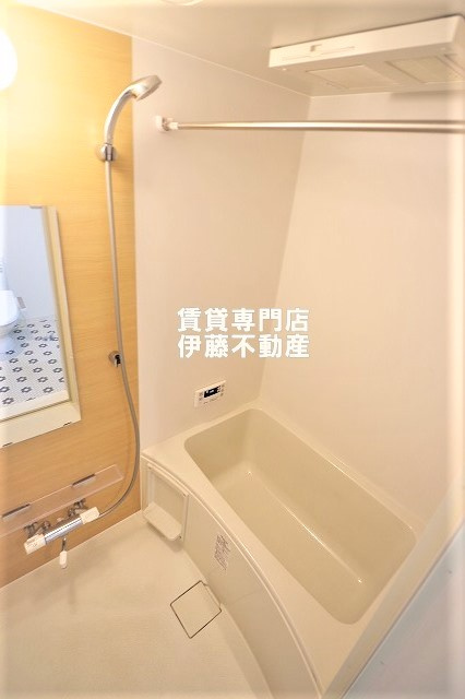 Cherim庄内通Eastの浴室