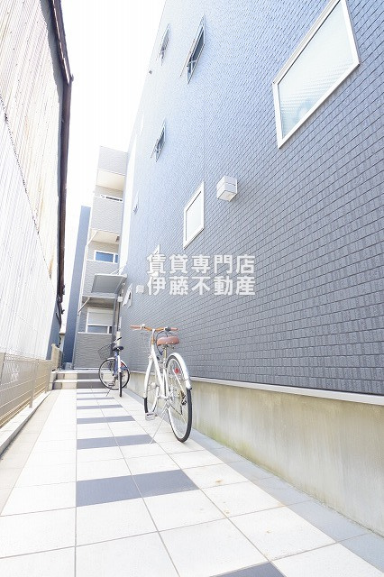 Cherim庄内通Eastのエントランス