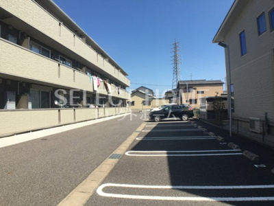 【駐車場】 | シティーコート色子Ａ棟 | 車をお持ちの方に嬉しい駐車場付きの物件です