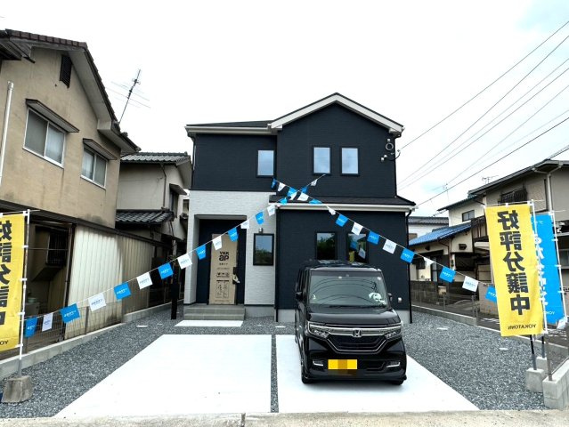 ーFITーフィットー小倉南区横代北町4丁目2期【小倉南区　新築戸建て】の外観|ネイビーとホワイトのスタイリッシュな外観です♪　【小倉南区　新築戸建て】