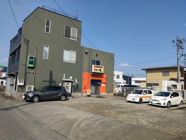 米沢市中央３丁目　４階建て店舗兼住宅の外観