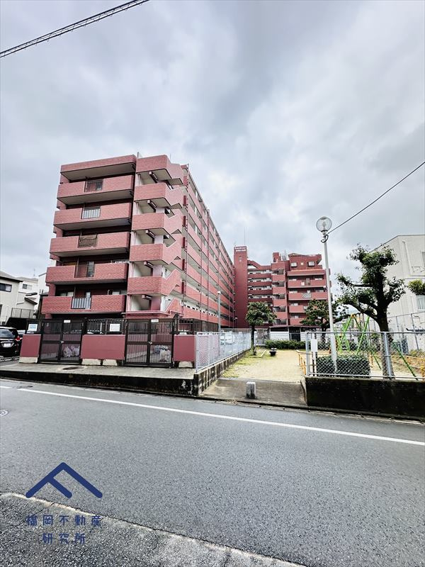 ライオンズマンション野間大池南の外観
