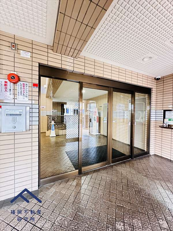 ライオンズマンション野間大池南のエントランス