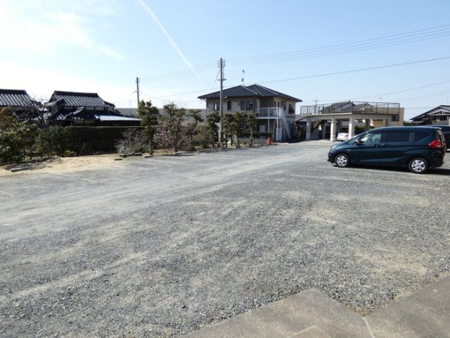【駐車場】