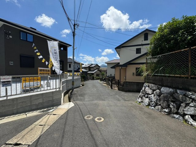 SUN COURT－サンコート－小倉南区葛原3丁目　【小倉南区　新築戸建て】の前面道路含む現地写真|季節の変化を感じながら子育てが出来る自然に囲まれた住宅地　【小倉南区　新築戸建て】