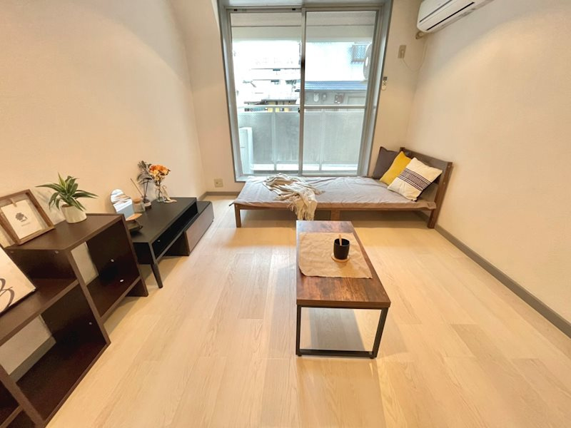 エクセレント丸太町の居間・リビング