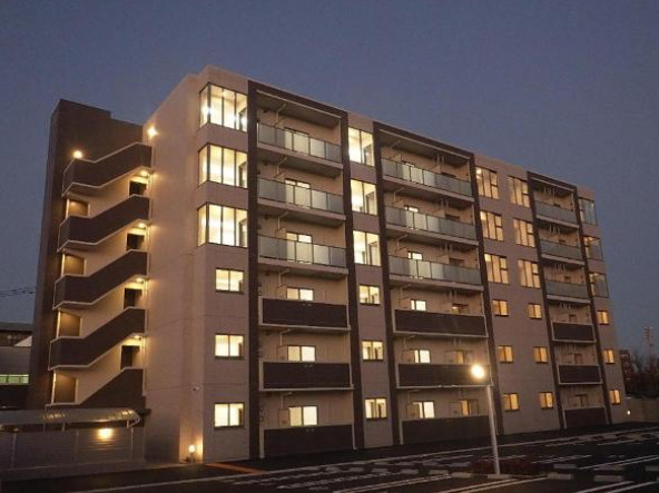 久留米市御井旗崎４丁目の賃貸マンションの外観|外観です