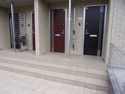 【エントランス】 | メープルハイツ