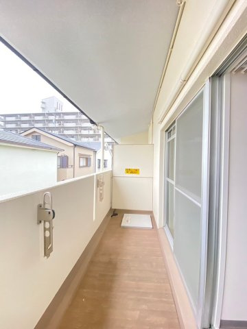 センチュリー三島のバルコニー