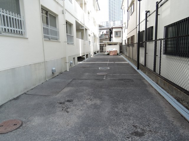 センチュリー三島の駐車場