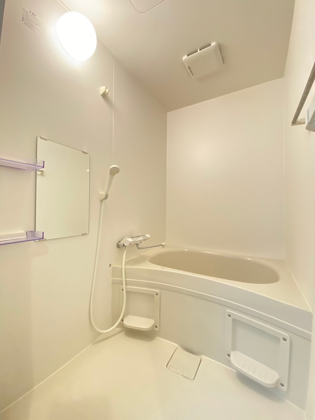 センチュリー三島の浴室