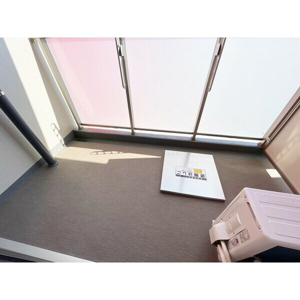 オズレジデンス布施柳通のバルコニー