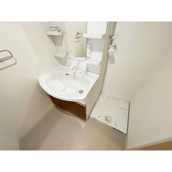 オズレジデンス布施柳通の洗面所