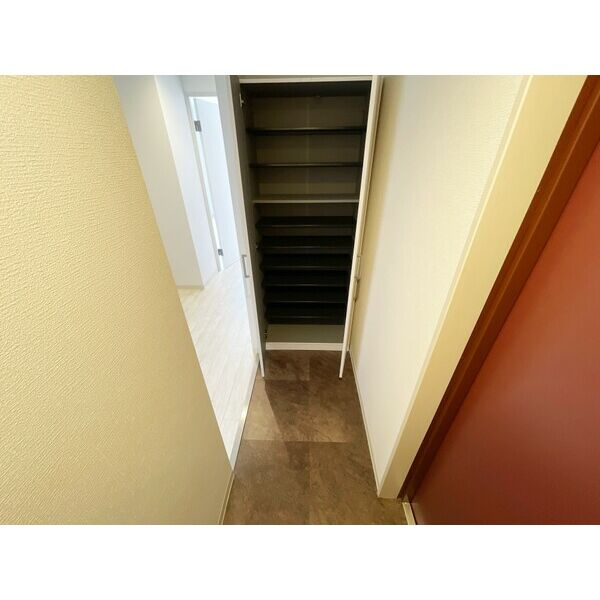 オズレジデンス布施柳通の収納