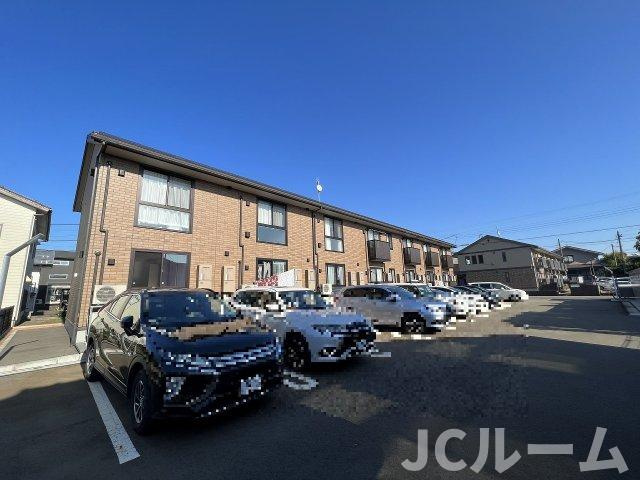 カーサ シエロの駐車場