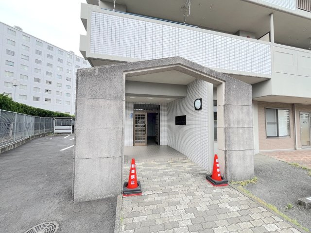 筑紫野スカイマンションのエントランス
