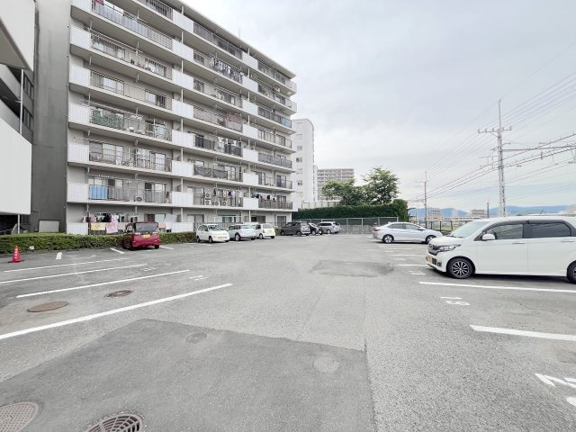 筑紫野スカイマンションの駐車場