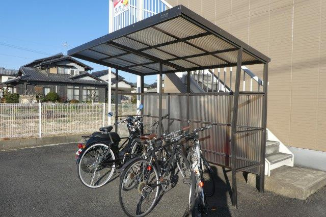 プレジール城の内ⅢＢのその他共用部分|自転車置き場