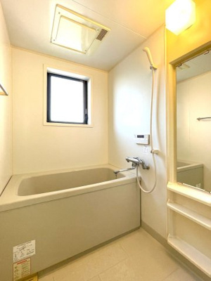 【浴室】 | コンフォート麦野 | 別号室の写真になります。現況優先。