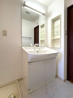 【洗面所】 | コンフォート麦野 | 別号室の写真になります。現況優先。