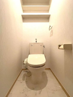 【トイレ】 | コンフォート麦野 | 別号室の写真になります。現況優先。