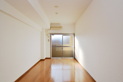 【居間・リビング】 | ルブラン | 別号室の写真になります。現況優先。