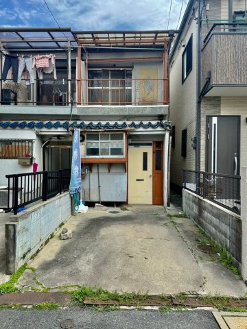 四条畷市江瀬美町　中古テラスの外観