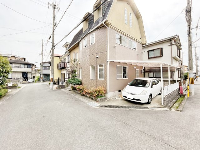 ２沿線利用可能☆開放感のある角地☆リフォーム完了後の引渡しにつき美宅☆城陽市寺田東ノ口の外観|外観