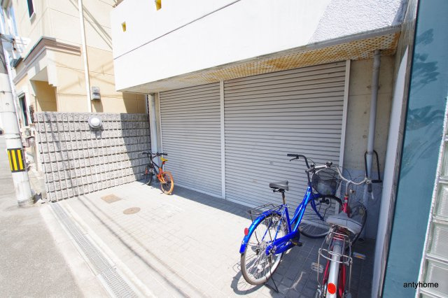メゾンオーク毛馬　仲介手数料無料の駐車場