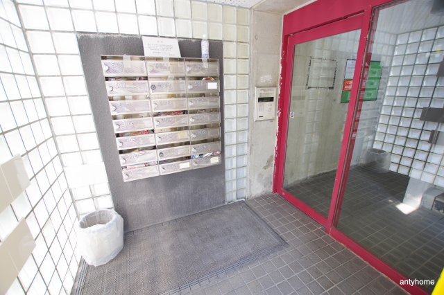 メゾンオーク毛馬　仲介手数料無料のロビー