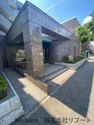 【エントランス】 | リバレイン