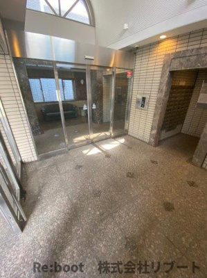 【ロビー】 | リバレイン