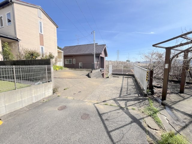 大城３丁目１号戸建ての駐車場