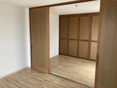 【洋室】 | 豊橋aビル | 西側洋間