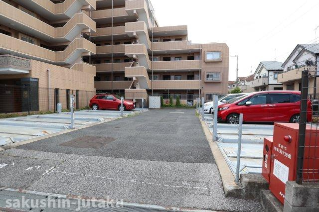 サンクレイドル薬園台壱番館の駐車場|使用料月額1,100円～3,100円　空き状況は都度確認いたします。