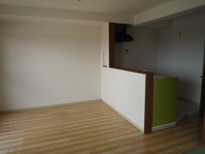 【居間・リビング】 | ビッグベアⅠ | ゆったりとしたリビングです