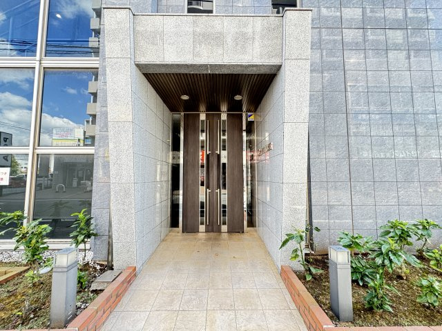 ＧＲＡＮＤ　ＲＩＳＥ　住居のエントランス