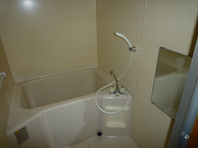蔵王半郷アパートの浴室